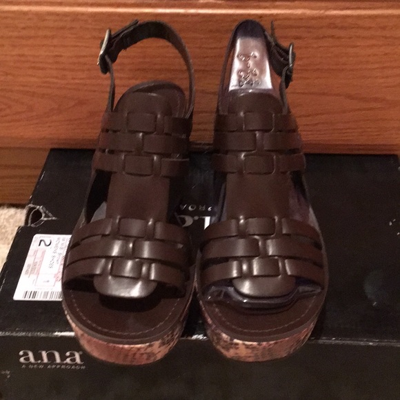 NWT A.N.A. Jillian brown snakeskin sandal heel 6.5 - Picture 6 of 9